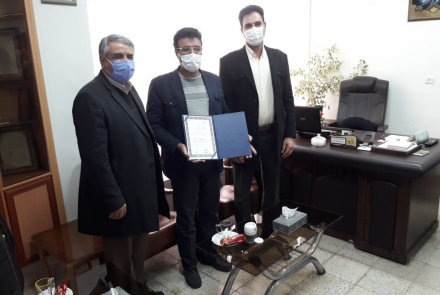تقدیر از زحمات مدیر برق شهرستان 