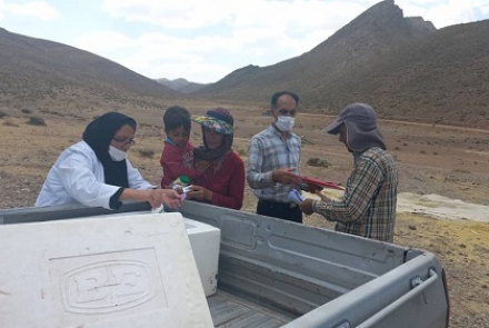 مراقبت عشایر  با حضور خانم دکتر جلیلی معاونت بهداشتی شبکه ودرمان شهرستان دهاقان