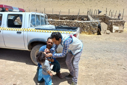 غربالگری و آموزش در خصوص بیماری ها از عشایر شهرستان دهاقان