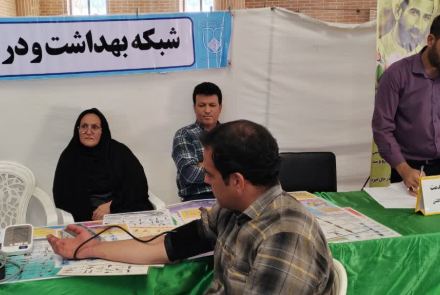 میز خدمت ر هفته دولت با حضور مدیر محترم شبکه بهداشت و درمان - نماز جمعه - شریور 1404